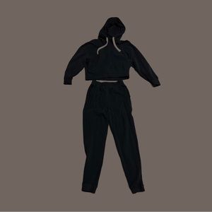 Glyder limitless movement high waisted sweat set. XS